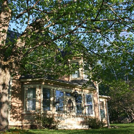Sackville Bed And Breakfast Экстерьер фото