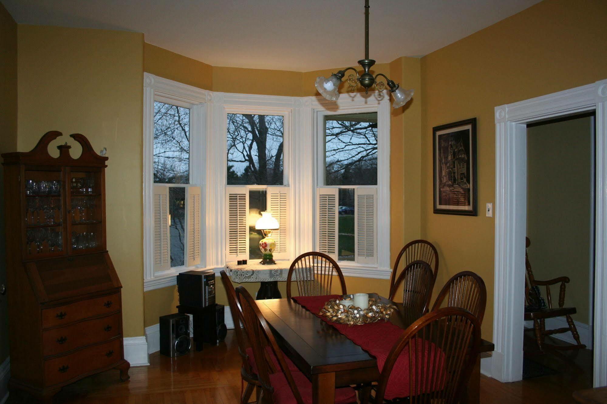 Sackville Bed And Breakfast Экстерьер фото