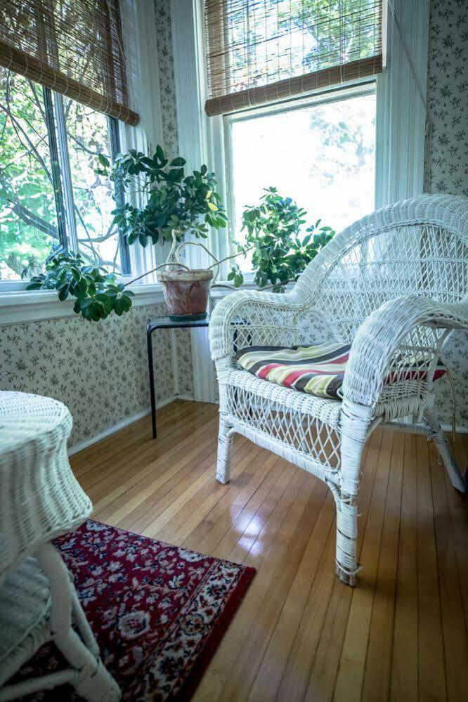 Sackville Bed And Breakfast Экстерьер фото