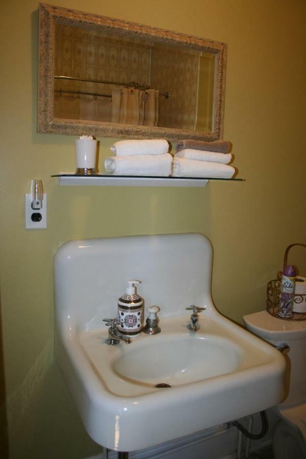 Sackville Bed And Breakfast Экстерьер фото