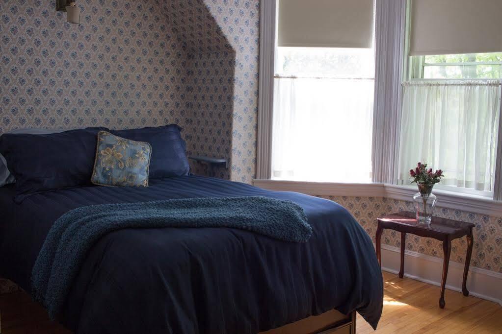 Sackville Bed And Breakfast Экстерьер фото